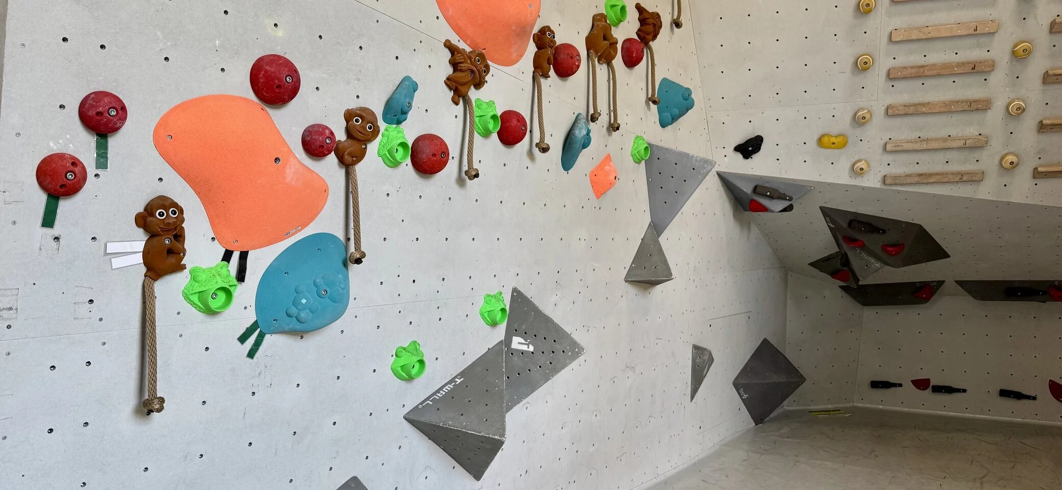 Boulderbereich im UNTERWEGS – DAV Kletterzentrum Bremen | © DAV Bremen