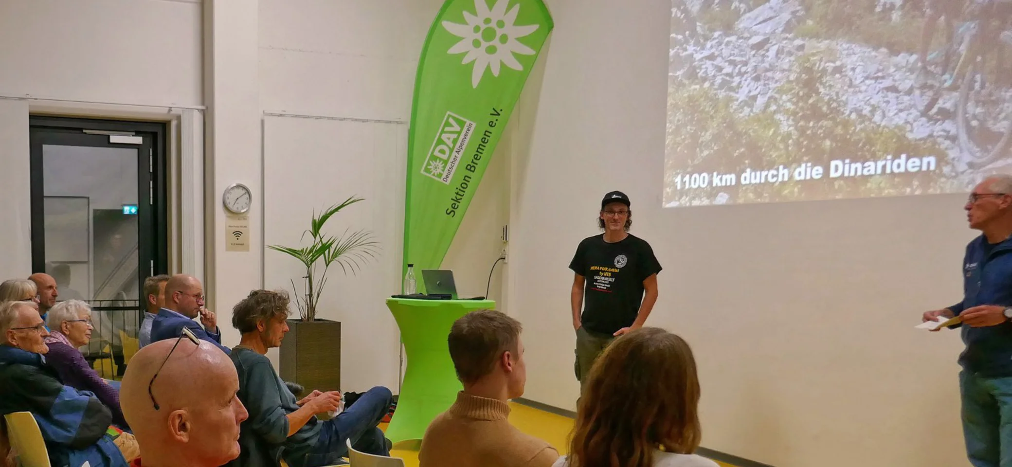 Vortragender im Kletterzentrum der DAV Sektion Bremen | © DAV Bremen