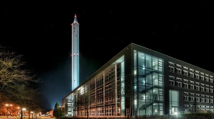 Fallturm, Technolgiepark Bremen | © Bild von <a href="https://pixabay.com/de/users/lefrog-699183/?utm_source=link-attribution&utm_medium=referral&utm_campaign=image&utm_content=8125352">Marco</a> auf <a href="https://pixabay.com/de//?utm_source=link-attribution&utm_medium=referral&utm_campaign=image&utm_content=8125352">Pixabay</a>