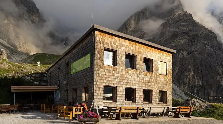 Tribulaun Hütte | © Jörg Braukmann