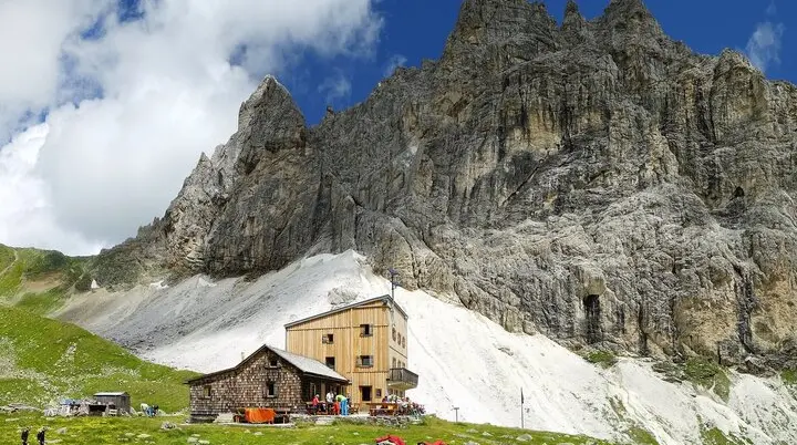 Tribulaunhütte (Rif. Calciati al Tribulaun) | © J.M.